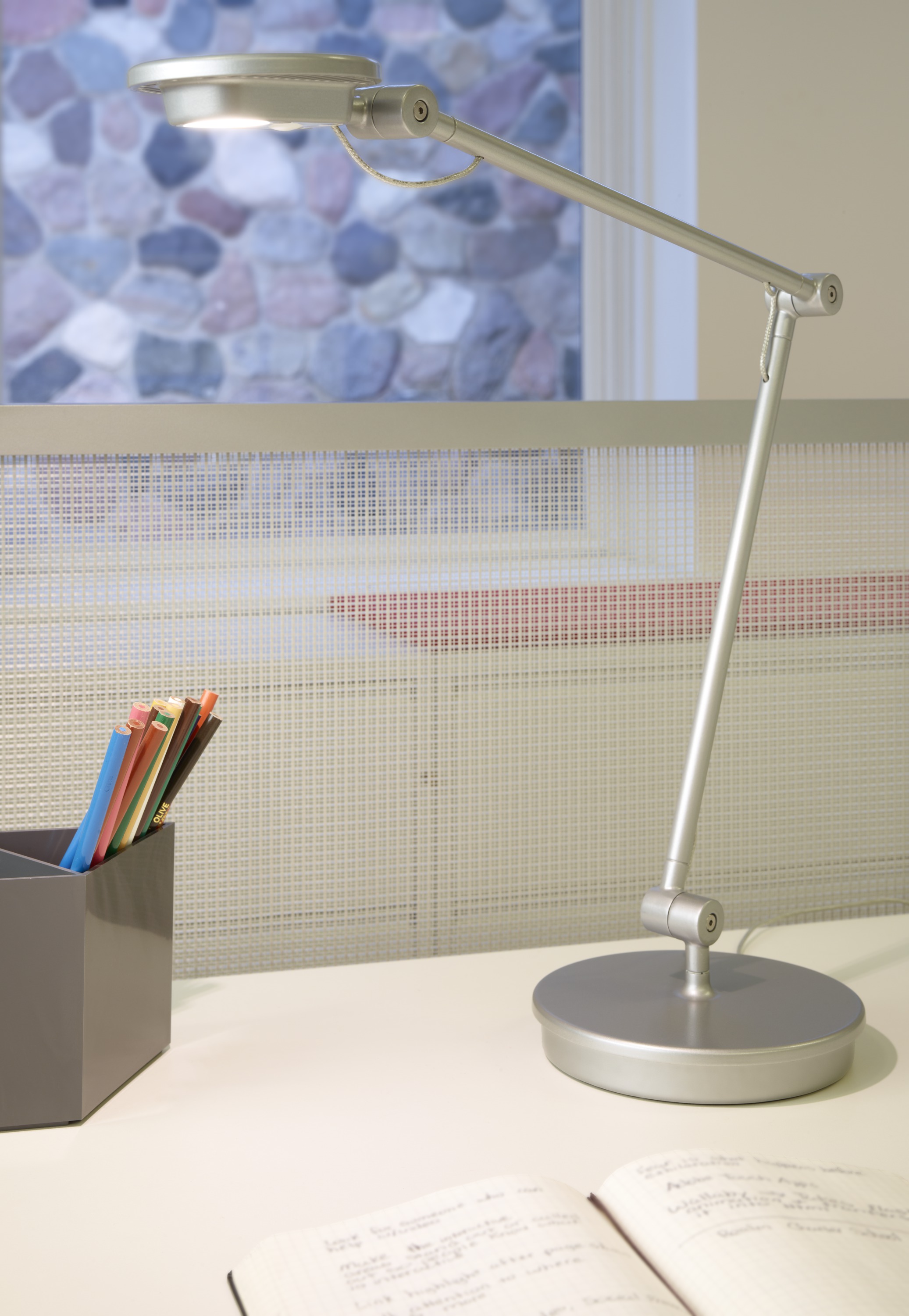 开云（中国） - 灯饰|台灯|办公家具|设计师家具|托恩台灯